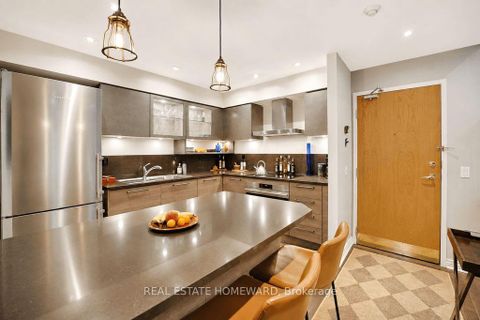 Photo 15 at 304 - 1941 Queen Street E, The Beaches, Toronto