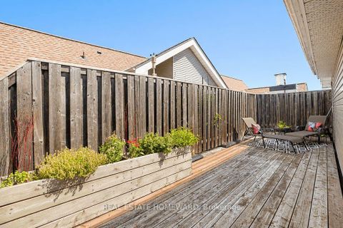 Photo 29 at 304 - 1941 Queen Street E, The Beaches, Toronto