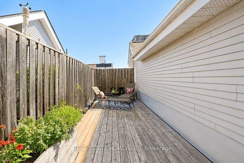 Photo 30 at 304 - 1941 Queen Street E, The Beaches, Toronto