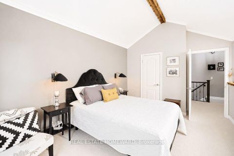 Photo 32 at 304 - 1941 Queen Street E, The Beaches, Toronto