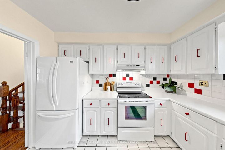 Photo 5 at 79 Heathview Avenue, Bayview Village, Toronto