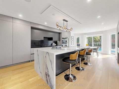 Photo 14 at 2 Eastgate Crescent, Bayview Hill, Richmond Hill
