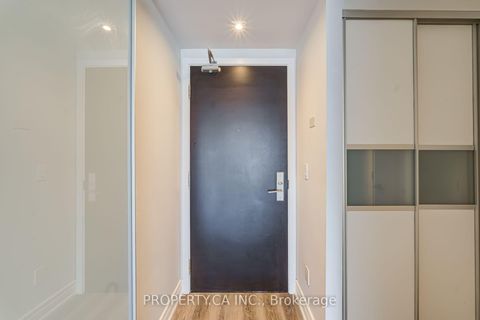 Photo 8 at 702 - 55 Stewart Street, Waterfront Communities C1, Toronto