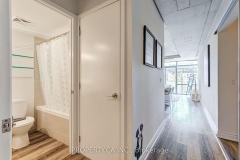 Photo 12 at 702 - 55 Stewart Street, Waterfront Communities C1, Toronto