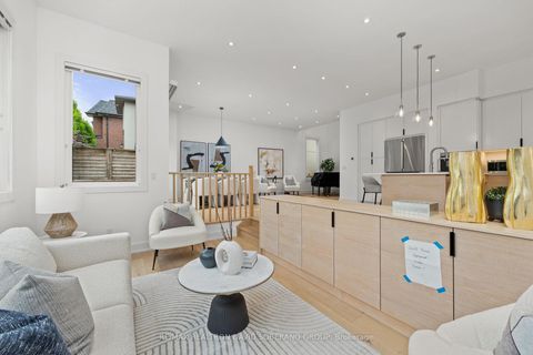 Photo 11 at 11 Barclay Road, Clanton Park, Toronto