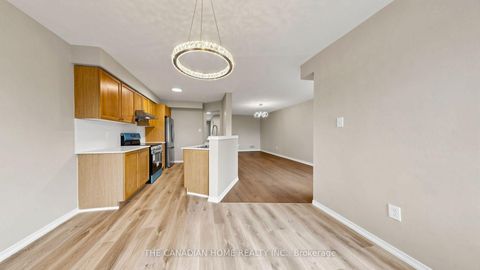 Photo 8 at 31 Laurendale Avenue, Keswick South, Georgina
