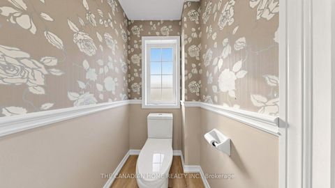 Photo 21 at 31 Laurendale Avenue, Keswick South, Georgina