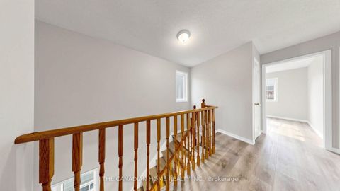 Photo 22 at 31 Laurendale Avenue, Keswick South, Georgina