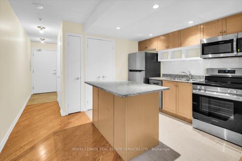 Photo 1 at 1104 - 208 Queens Quay W, Waterfront Communities C1, Toronto