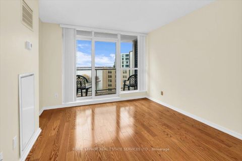 Photo 2 at 1104 - 208 Queens Quay W, Waterfront Communities C1, Toronto