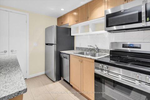 Photo 5 at 1104 - 208 Queens Quay W, Waterfront Communities C1, Toronto