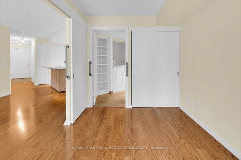 Photo 17 at 1104 - 208 Queens Quay W, Waterfront Communities C1, Toronto