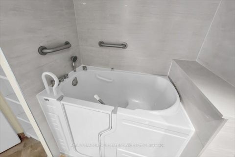 Photo 25 at 1104 - 208 Queens Quay W, Waterfront Communities C1, Toronto