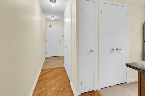 Photo 28 at 1104 - 208 Queens Quay W, Waterfront Communities C1, Toronto