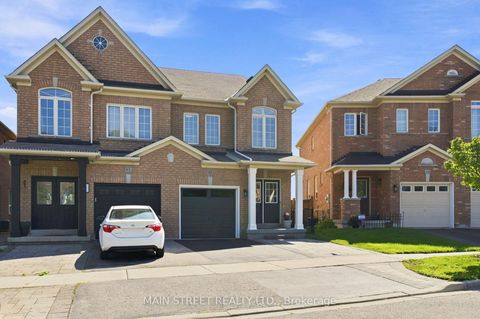 Photo 1 at 90 Four Seasons Crescent, Woodland Hill, Newmarket