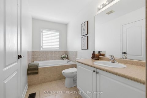 Photo 14 at 90 Four Seasons Crescent, Woodland Hill, Newmarket