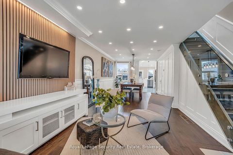 Photo 10 at 67 Northland Avenue, Smythe, Toronto