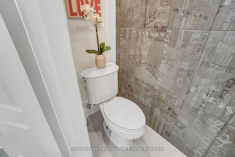 Photo 22 at 67 Northland Avenue, Smythe, Toronto