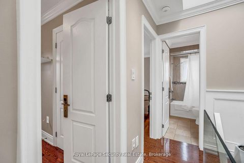 Photo 25 at 67 Northland Avenue, Smythe, Toronto