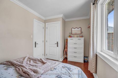 Photo 29 at 67 Northland Avenue, Smythe, Toronto