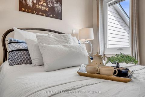 Photo 33 at 67 Northland Avenue, Smythe, Toronto