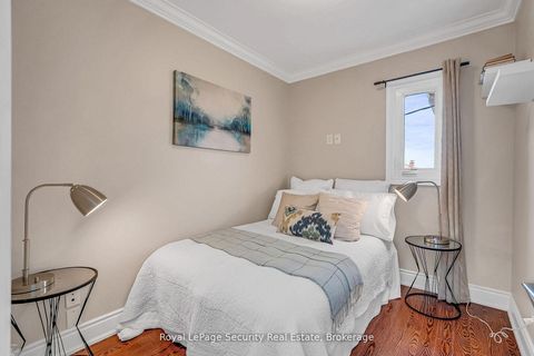 Photo 34 at 67 Northland Avenue, Smythe, Toronto