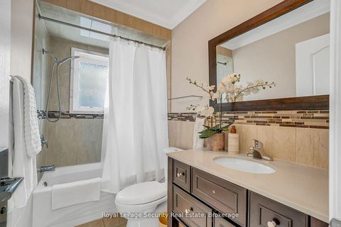 Photo 37 at 67 Northland Avenue, Smythe, Toronto