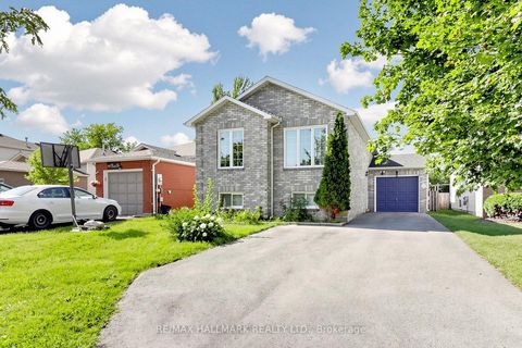 Photo 1 at 90 Barre Drive, Painswick North, Barrie