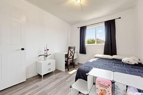 Photo 10 at 90 Barre Drive, Painswick North, Barrie