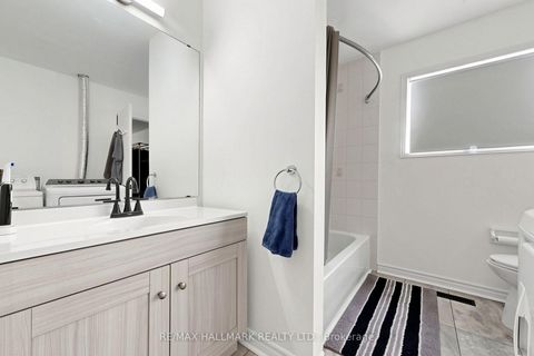 Photo 12 at 90 Barre Drive, Painswick North, Barrie