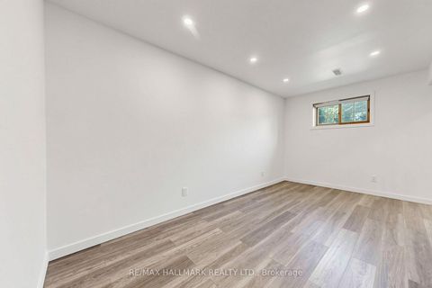 Photo 16 at 90 Barre Drive, Painswick North, Barrie