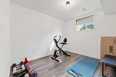 Photo 17 at 90 Barre Drive, Painswick North, Barrie