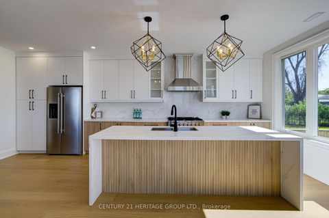 Photo 5 at 802 Willowview Road, Historic Lakeshore Communities, Georgina