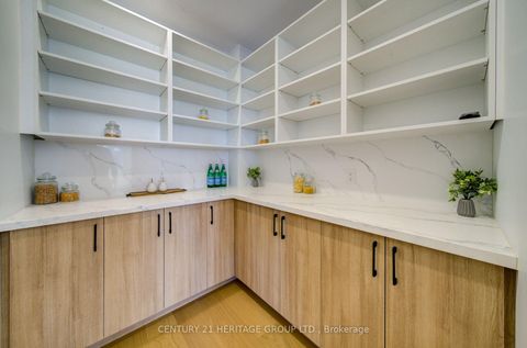 Photo 11 at 802 Willowview Road, Historic Lakeshore Communities, Georgina