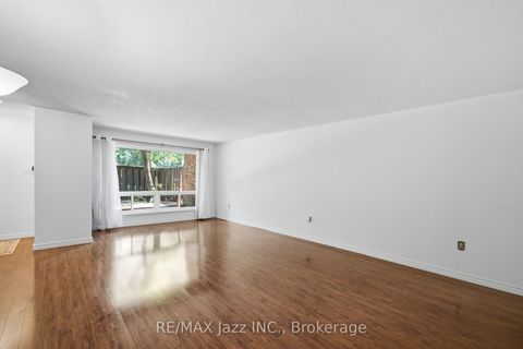 Photo 6 at 38 - 120 Ling Road, West Hill, Toronto