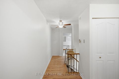 Photo 17 at 38 - 120 Ling Road, West Hill, Toronto