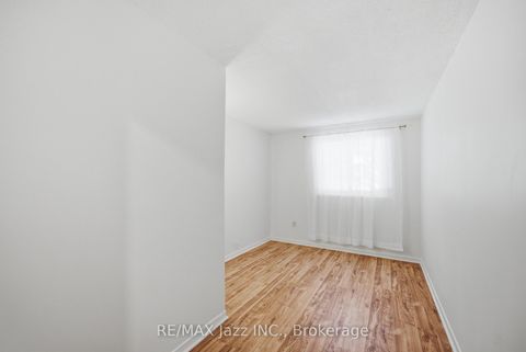 Photo 24 at 38 - 120 Ling Road, West Hill, Toronto