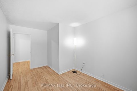 Photo 25 at 38 - 120 Ling Road, West Hill, Toronto