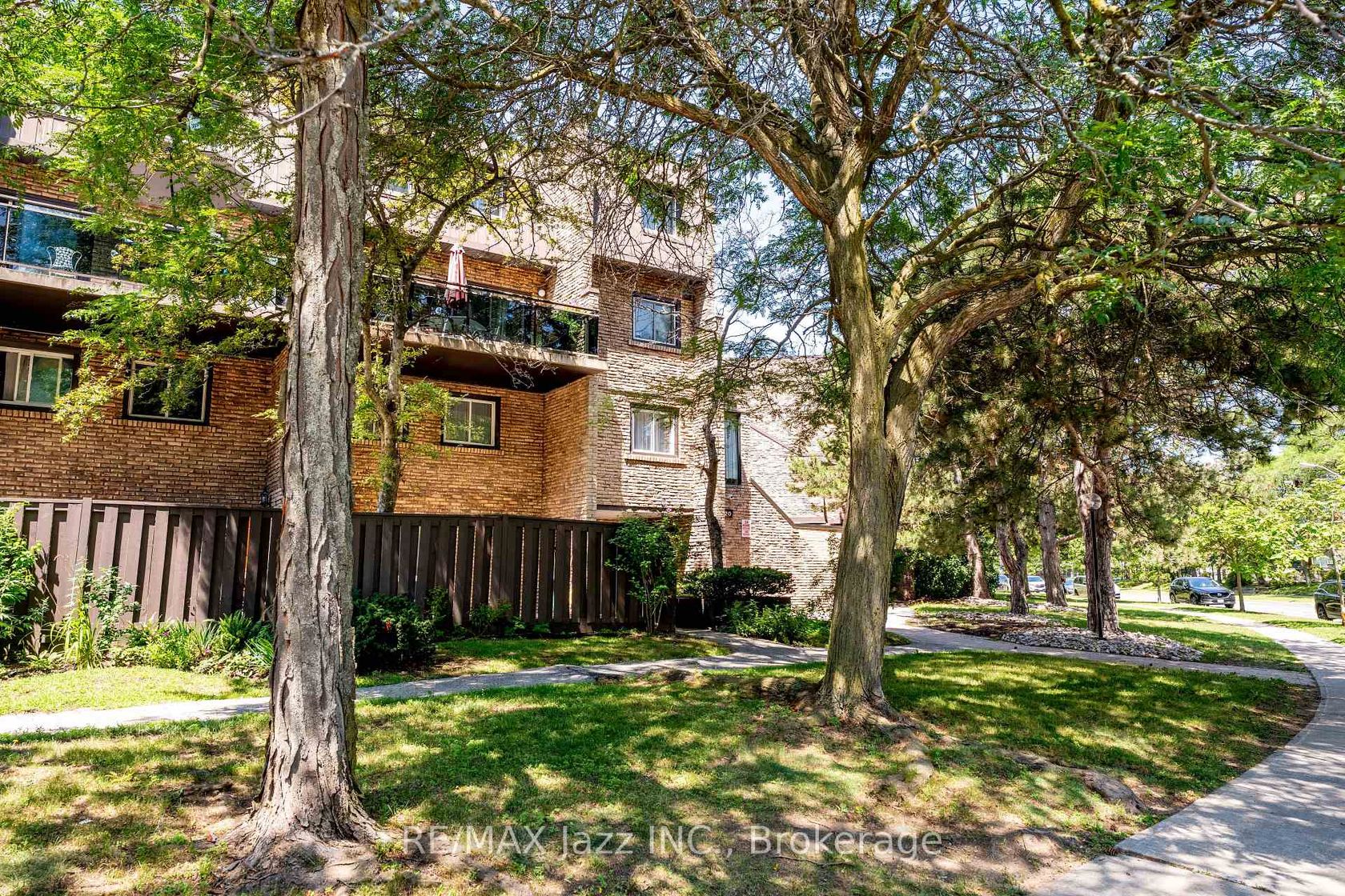 38 - 120 Ling Road, West Hill, Toronto photo 7