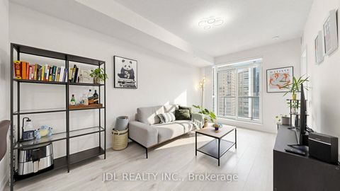 Photo 11 at 1010 - 4955 Yonge Street, Willowdale East, Toronto