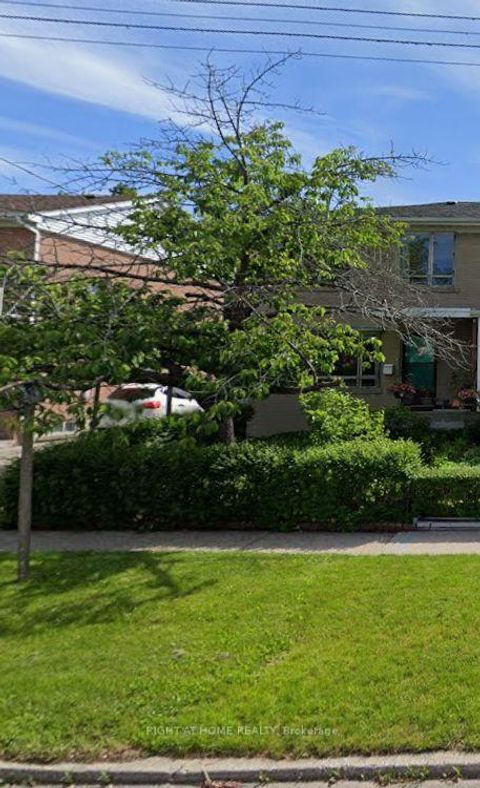 Photo 1 at 139 Vauxhall Drive, Dorset Park, Toronto