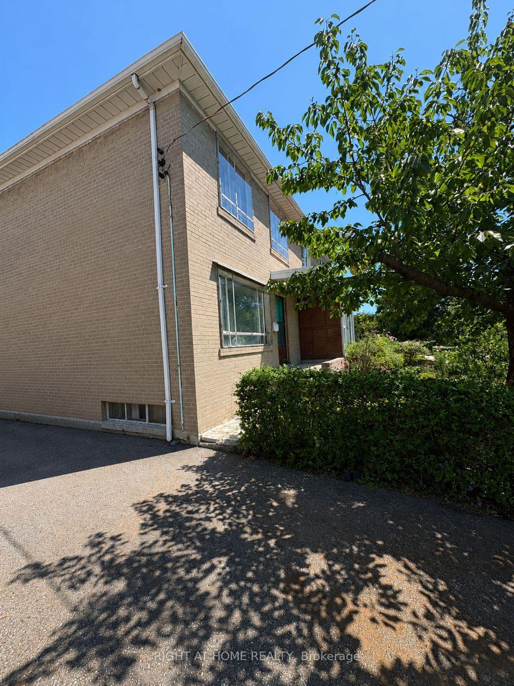 139 Vauxhall Drive, Dorset Park, Toronto 