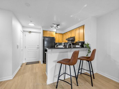 Photo 4 at 220 - 16 Dallimore Circle, Don Mills, Toronto