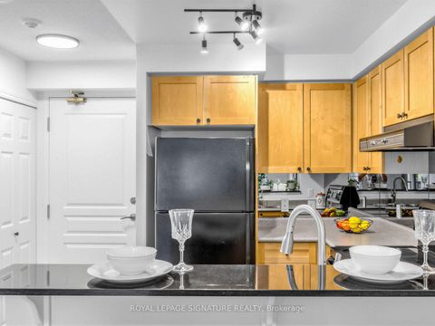 Photo 5 at 220 - 16 Dallimore Circle, Don Mills, Toronto