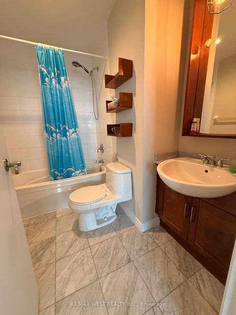 Photo 10 at 2010 - 60 Byng Avenue, Willowdale East, Toronto