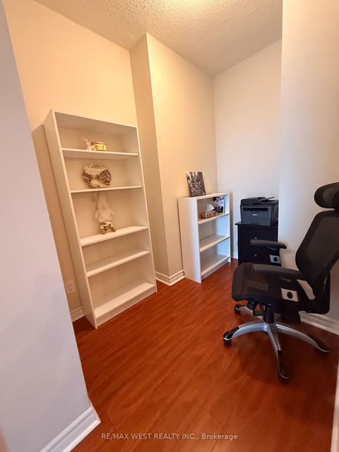 Photo 11 at 2010 - 60 Byng Avenue, Willowdale East, Toronto