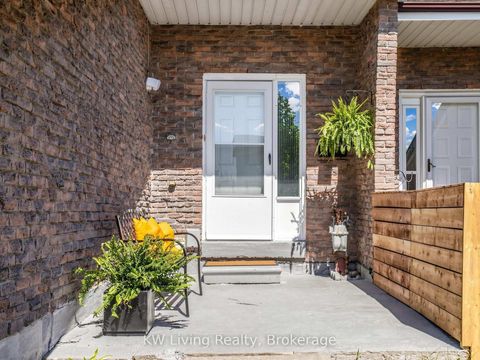 Photo 3 at 64 Burkwood Crescent, Malvern, Toronto