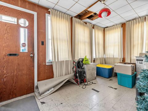 Photo 9 at 412 Andrew Street, Central Newmarket, Newmarket