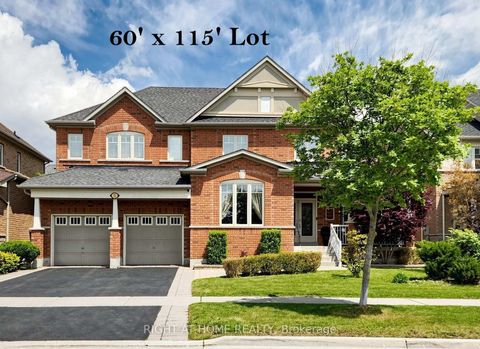 Photo 3 at 32 Lake Forest Drive, Jefferson, Richmond Hill