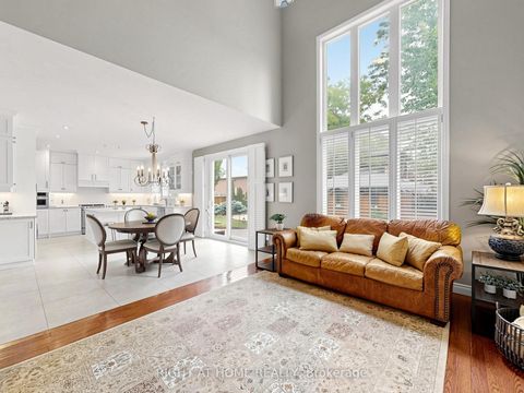 Photo 13 at 32 Lake Forest Drive, Jefferson, Richmond Hill